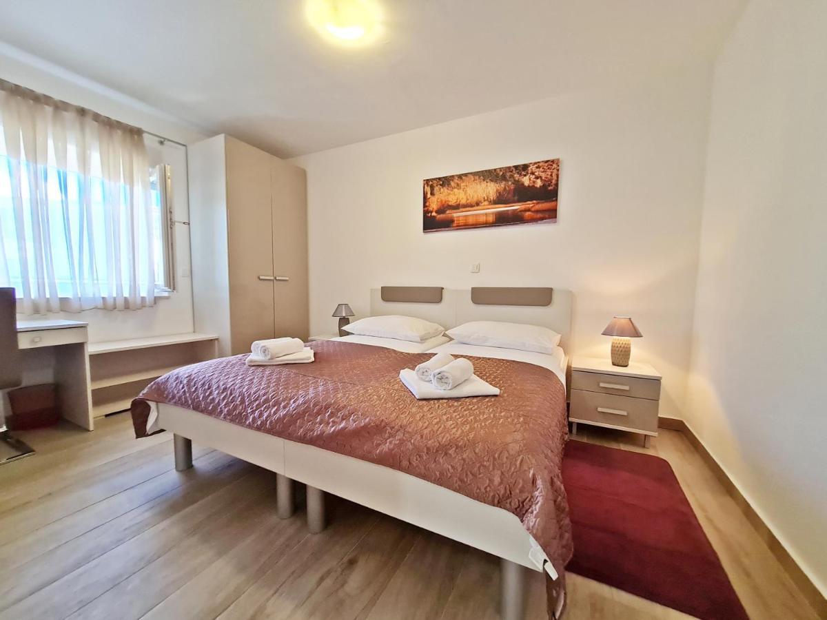 Ab Villa Podstrana Bagian luar foto