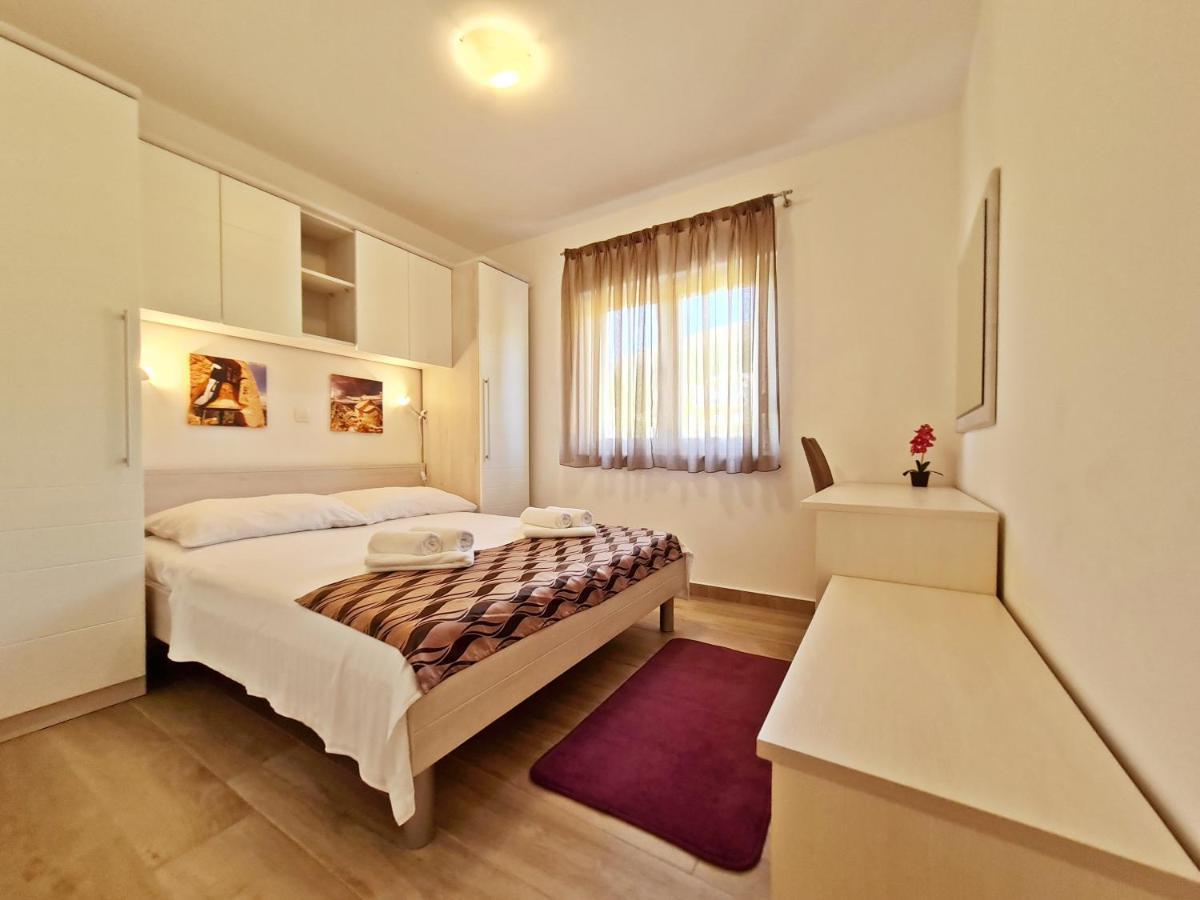 Ab Villa Podstrana Bagian luar foto