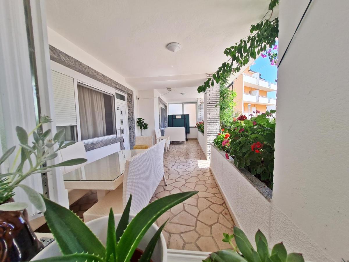 Ab Villa Podstrana Bagian luar foto